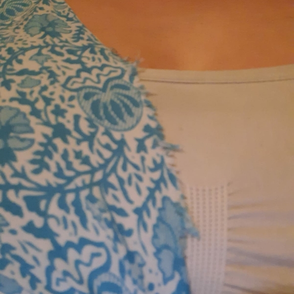 Beautiful Tree of Life wrap top!!!! - Picture 5 of 7